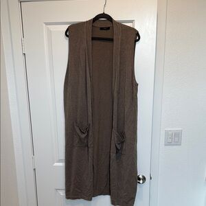 Brown Sleeveless Cardigan Vest